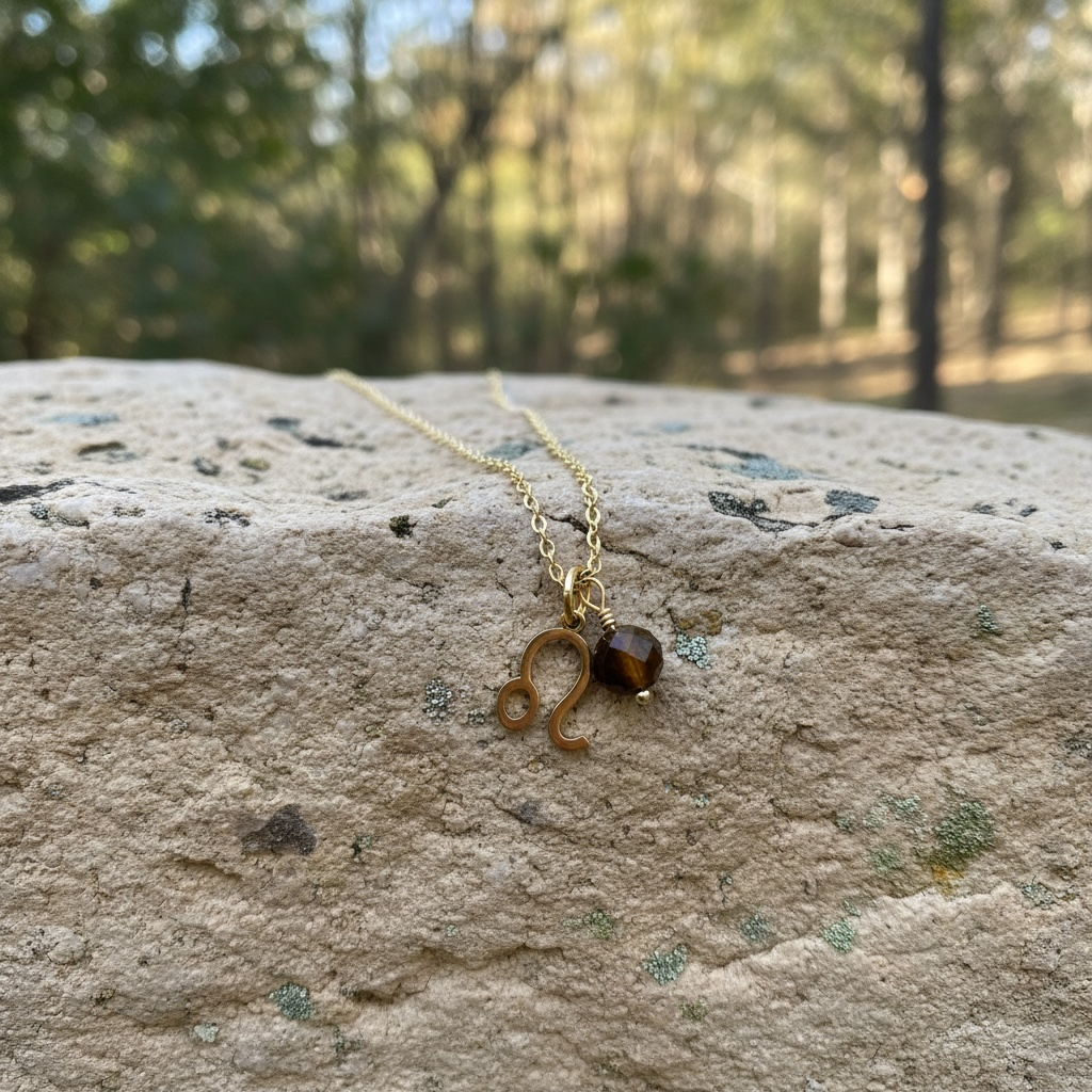 Zarte Sternzeichenkette Löwe mit Anhänger aus Tigerauge – 18K vergoldeter Edelstahl