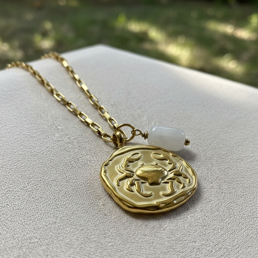 Sternzeichenkette Krebs mit Anhänger aus Mondstein – 18K vergoldeter Edelstahl