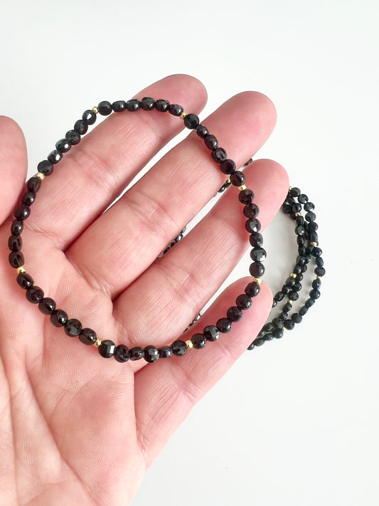 Schwarzer Turmalin facettiert Armband